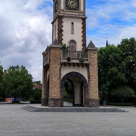 成都旅游必去十大景点推荐（成都旅游必去十大景点推荐带孩子玩）