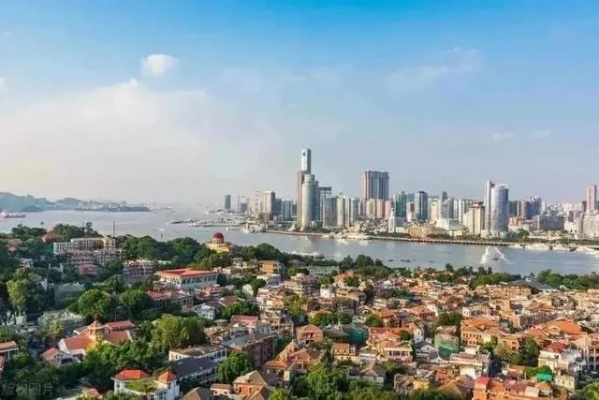 旅游最适合的城市（暑假旅游最适合的城市）